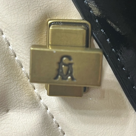 Steve Madden Eloise Women’s Quilted Shoukder Bag, Black/Bone - Picture 4 of 16